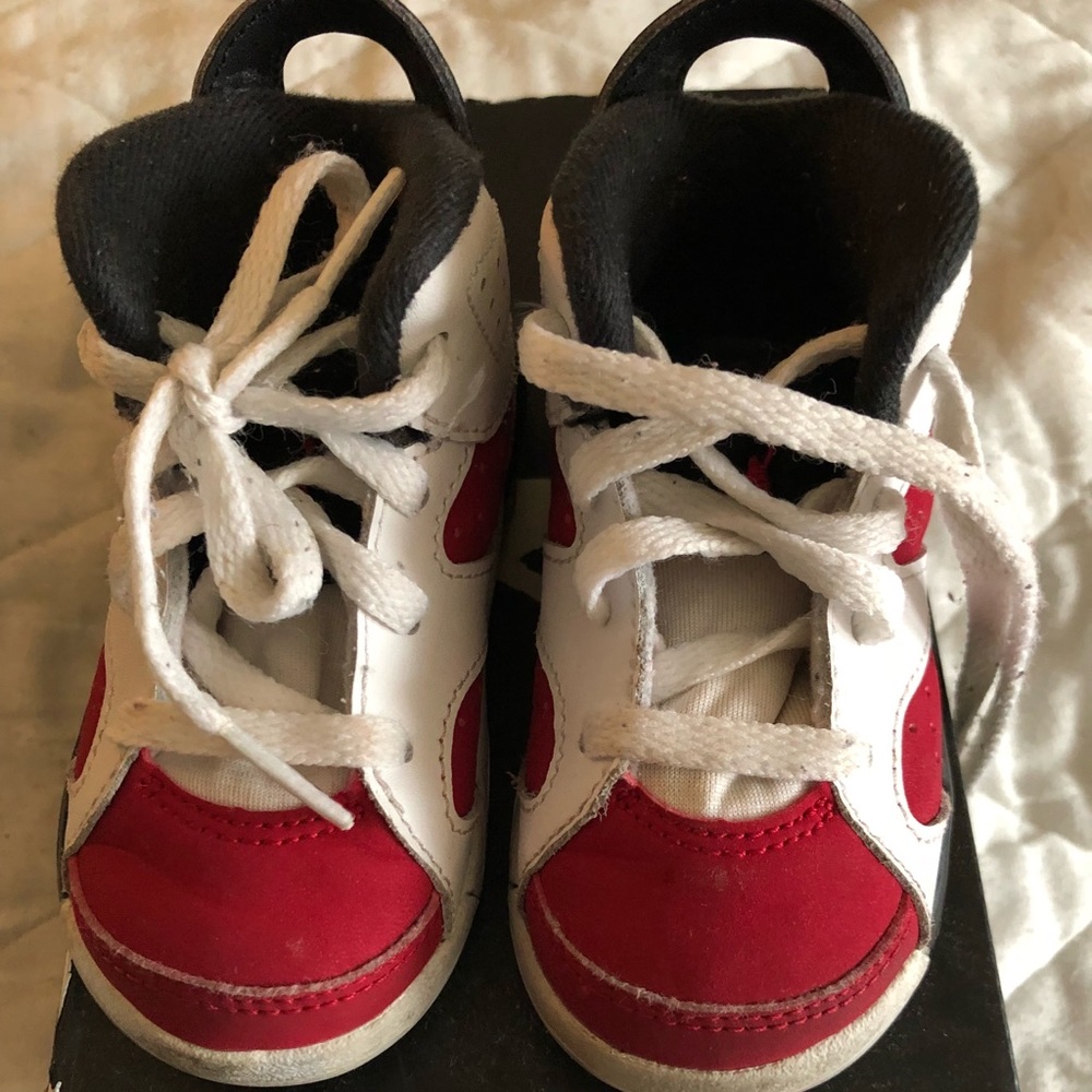 Carmine’s Retro 6s